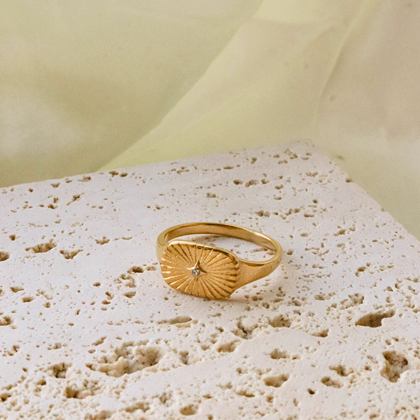 SIMONE BLANCHET RING