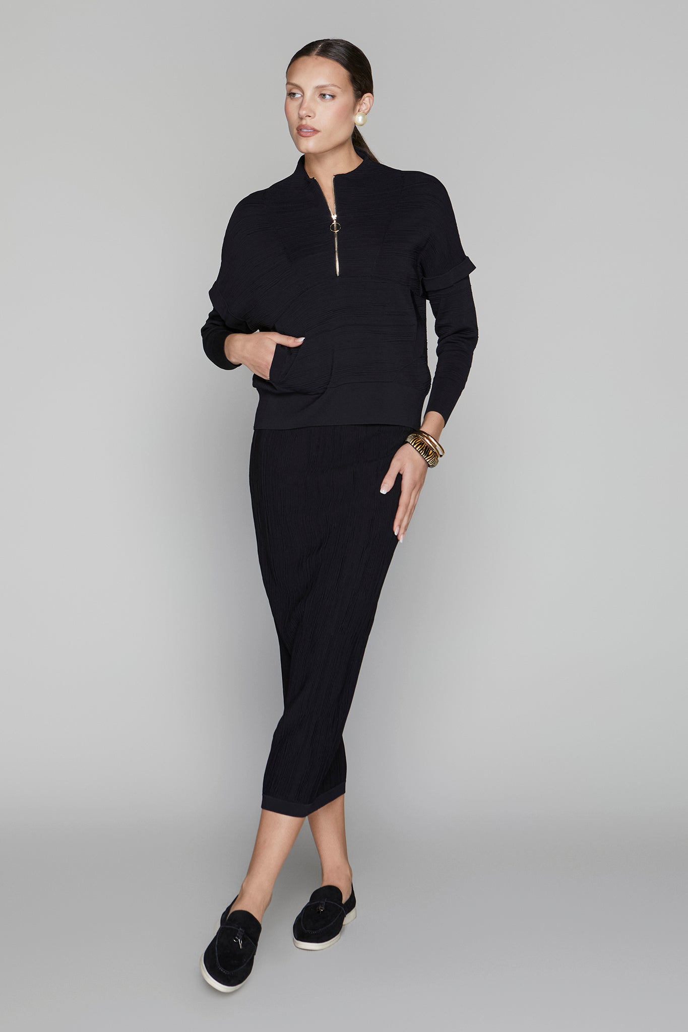 Canton Zip Top in Black