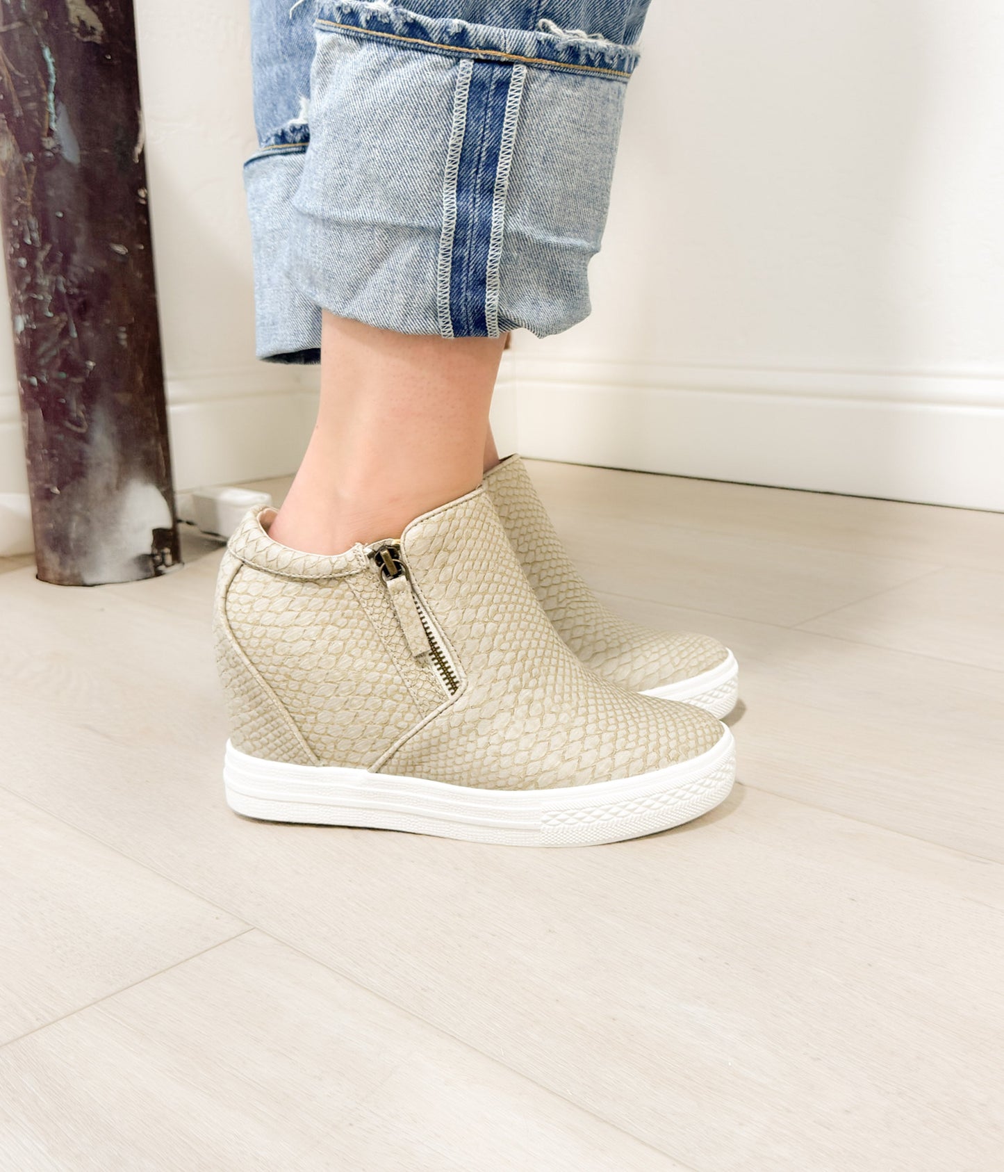 Timmibelle Wedge Sneaker in Cream