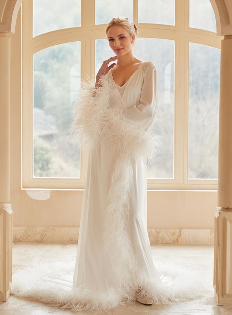 Luxury Thick Ostrich Feather Floor-Length Satin Robe with Train – Elegant Bridal Loungewear