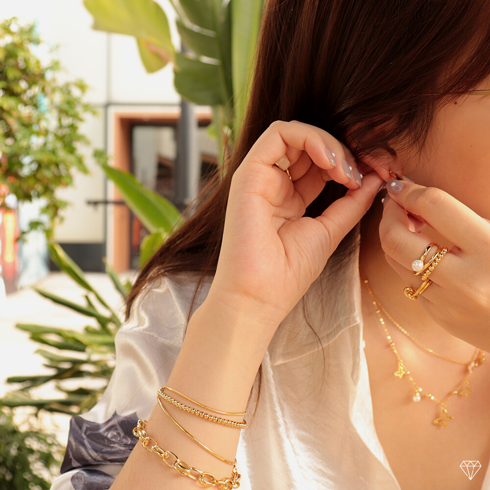 CHLOE GOLD CHAIN BRACELET