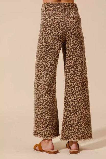 SO ME Mid Rise Leopard Twill Frayed Hem Wide Leg Pants
