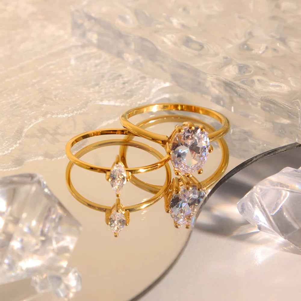 L'Éclat Solitaire Ring