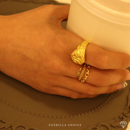 C'EST LA VIE CHARM RING