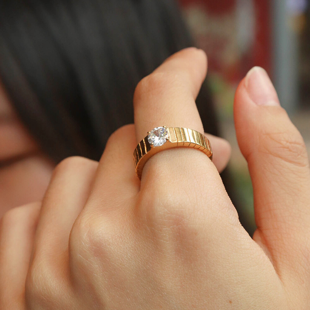 Cossete Crystal Gold Ring