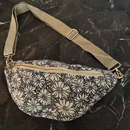 Vintage Floral Sling Bag – Adjustable Crossbody