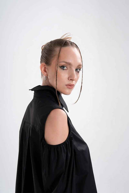 Quarta Open Shoulders Black Premium Poplin Shirt