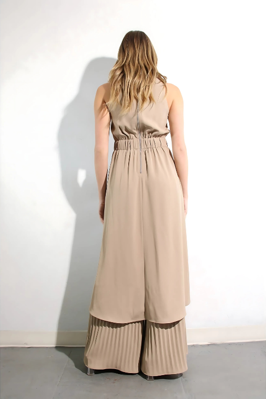 Escape to Milan Taupe Pleated Pants Set - Lolomo!