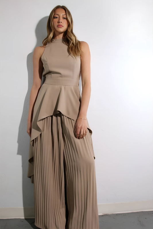 Escape to Milan Taupe Pleated Pants Set - Lolomo!