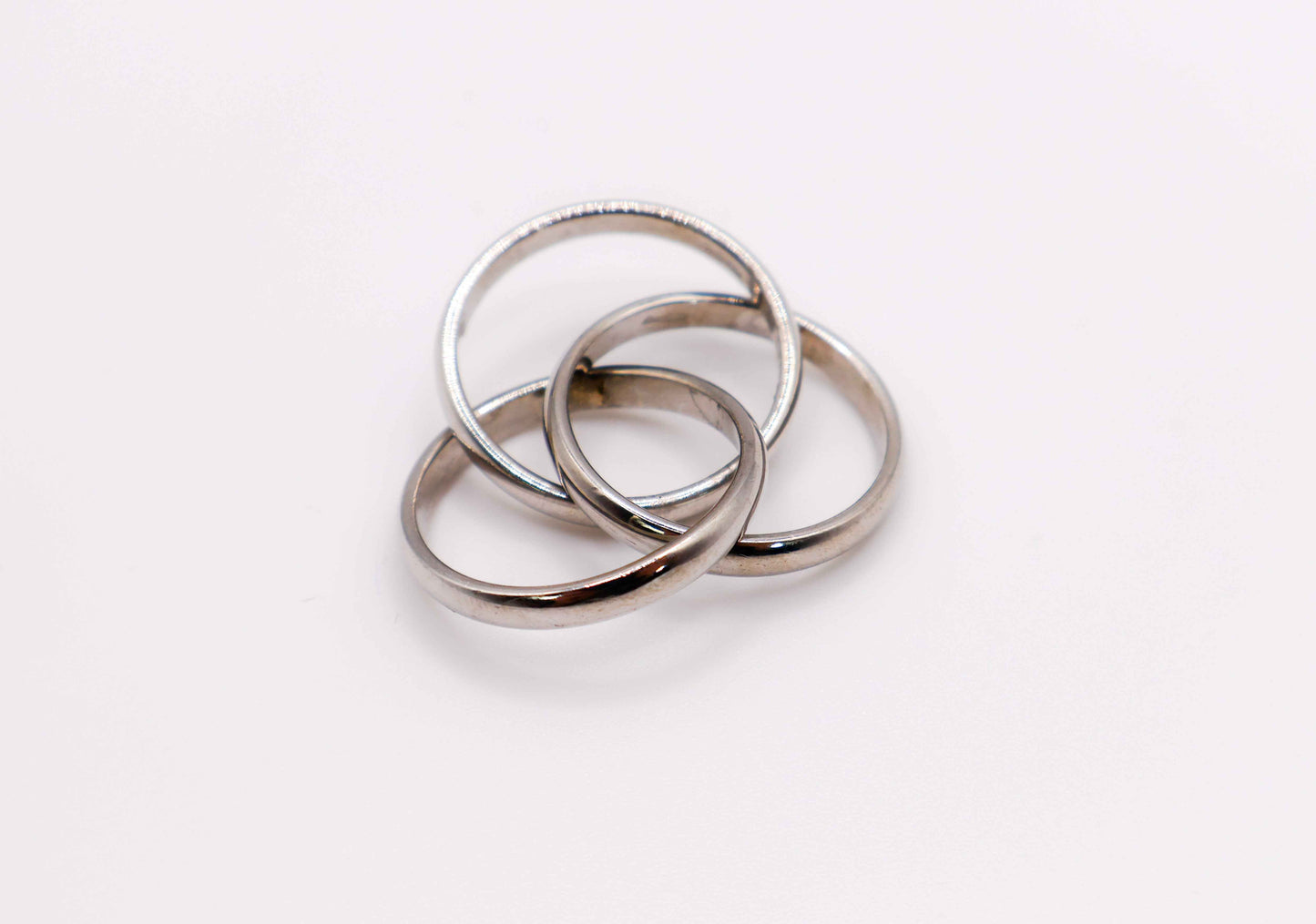 Trinity Silver Linked Ring Set - Elegance Redefined