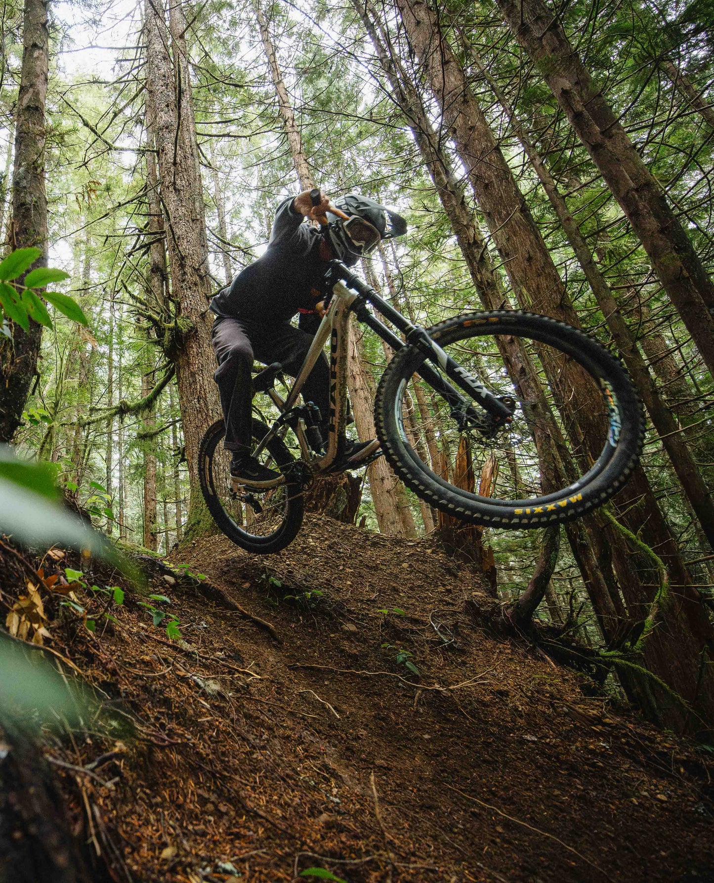 Men's Superlite™ Wide - Lolomo!