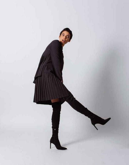 Luxe Black Pleated Skirt – Elegant Women’s Pleated Skirt