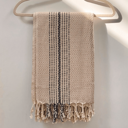Turkish Towel – Lightweight, Quick-Drying & Handwoven Cotton