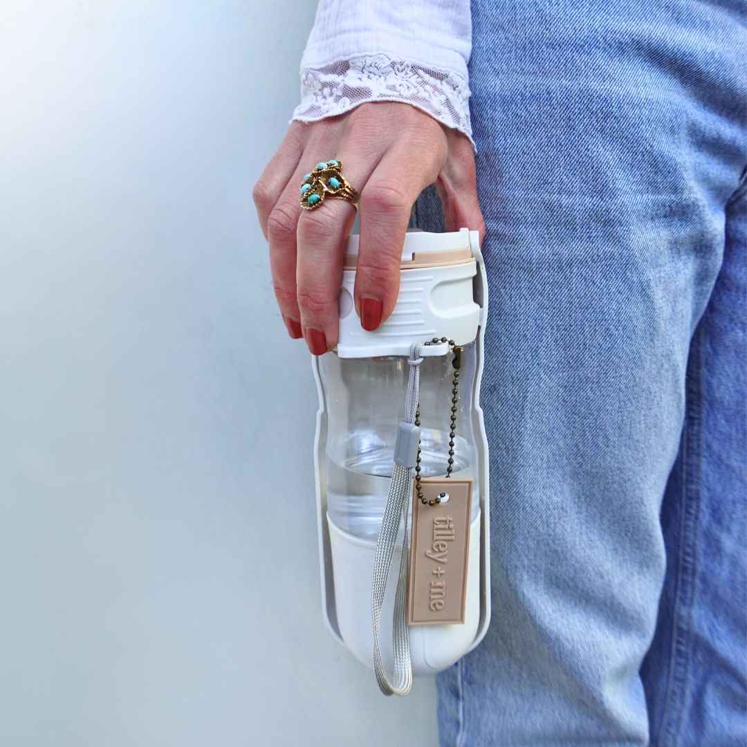 Travel Dog Water Bottle with Treat Holder – Leakproof & BPA-Free 350mL