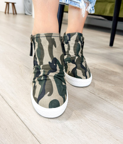 Ari Sneaker Wedge in Camo