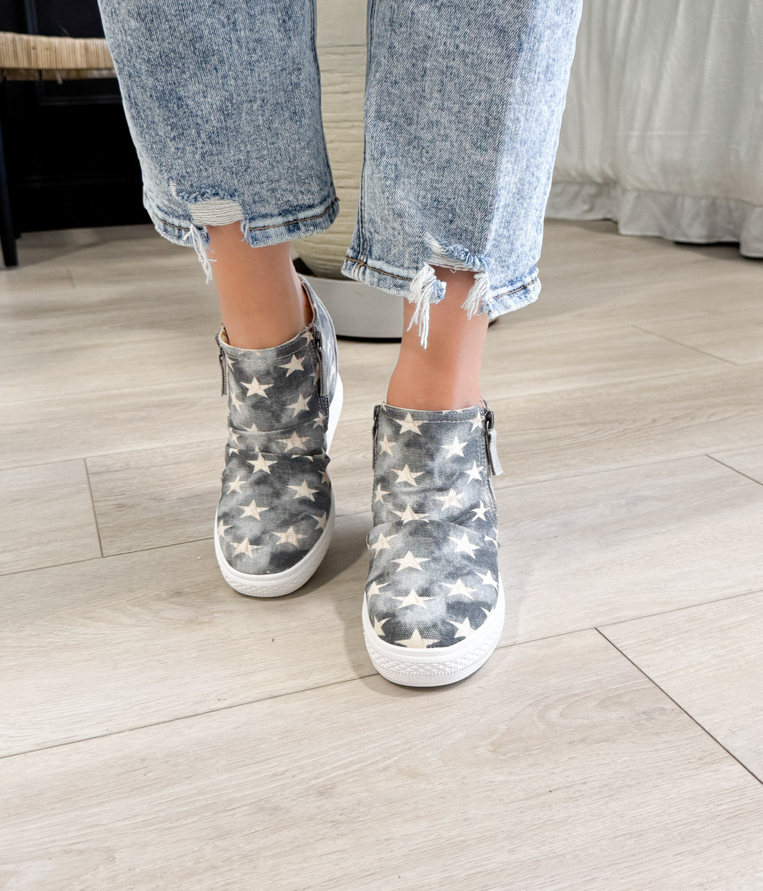 Ari Sneaker Wedge in Denim