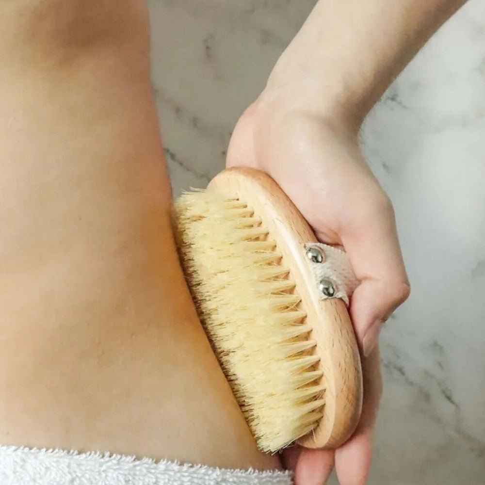 Bamboo Dry Brush for Body – Exfoliate & Improve Circulation