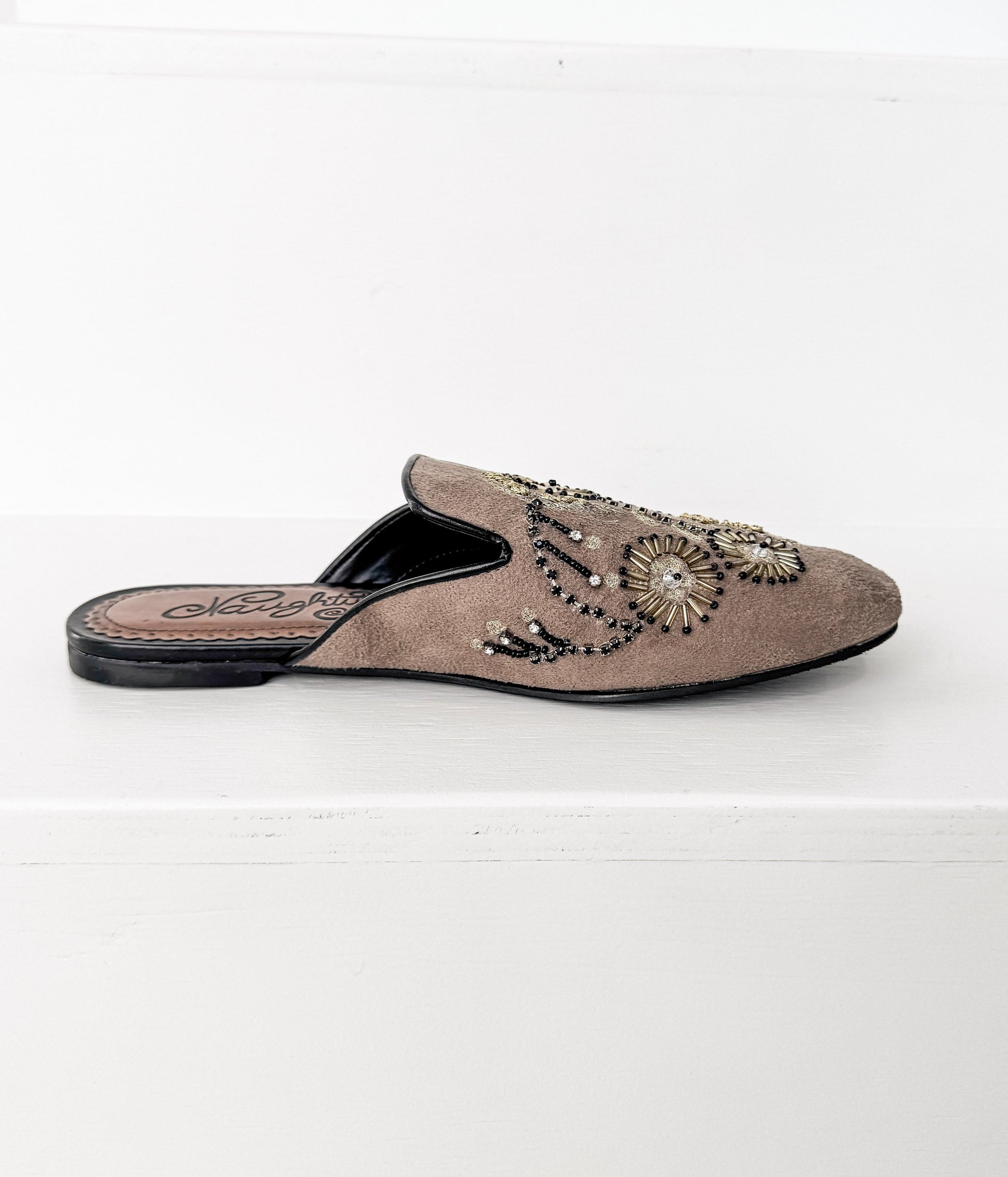 Floral Island Flats in Taupe