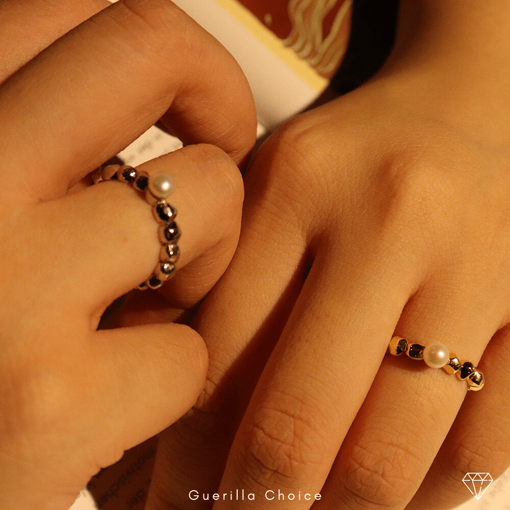 JASMINE PEARL CHARM RING - Lolomo!