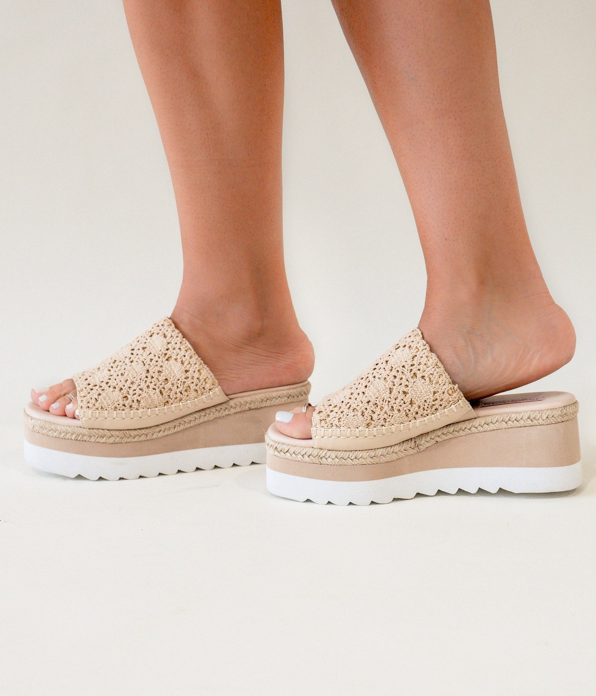 Ophelia Wedges in Cream