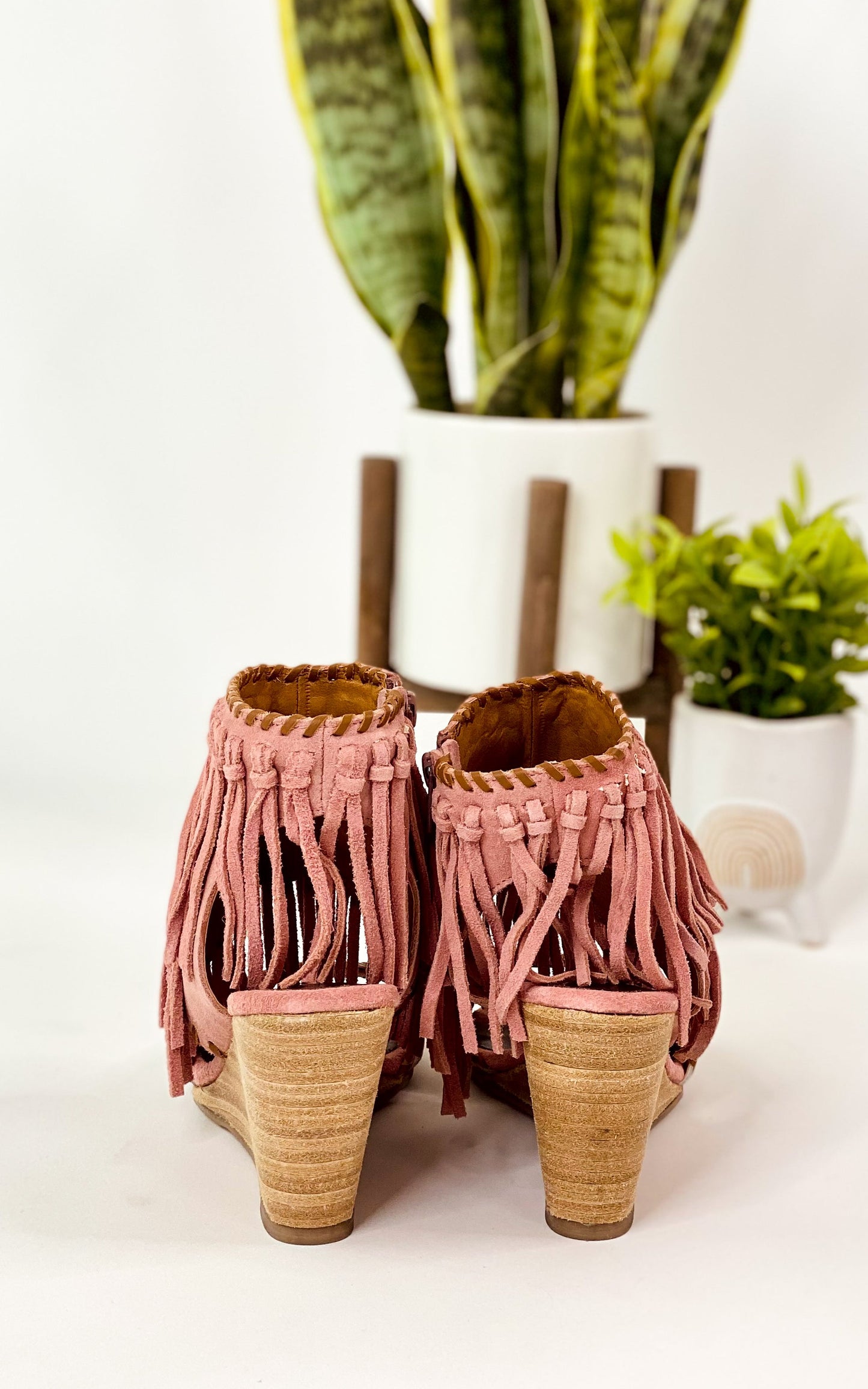 True Fringe Wedge in Blush